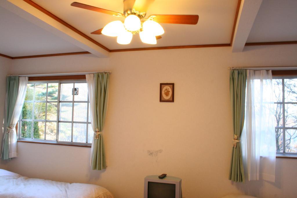 Pension Tyrolean Hat Hokuto (Yamanashi) Ruang foto